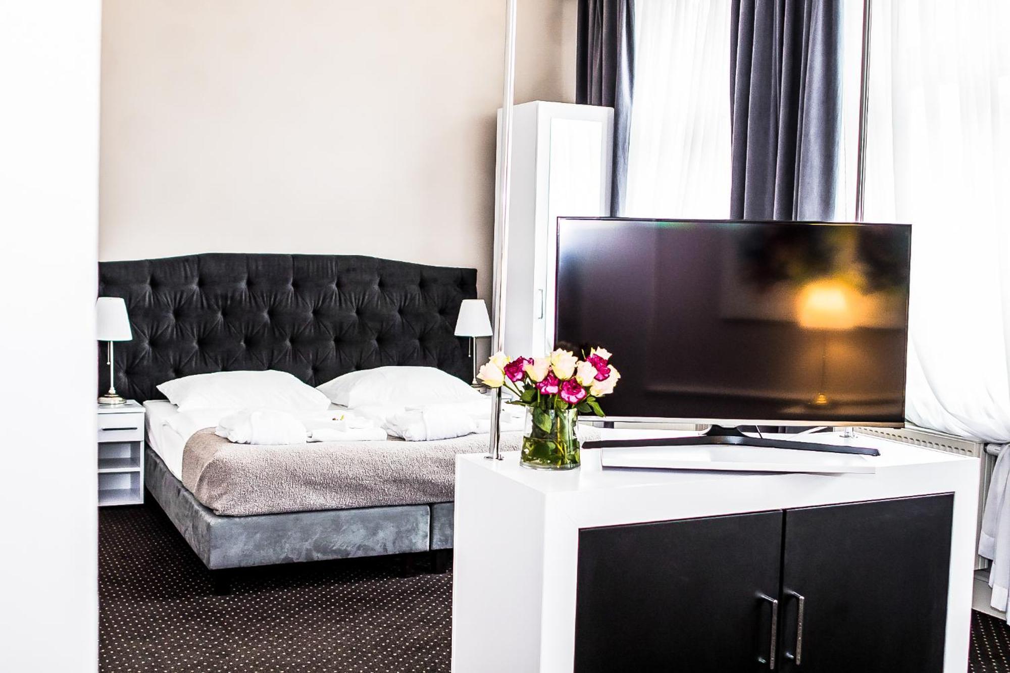 Aparthotel Platinum Apartamenty Иновроцлав Экстерьер фото